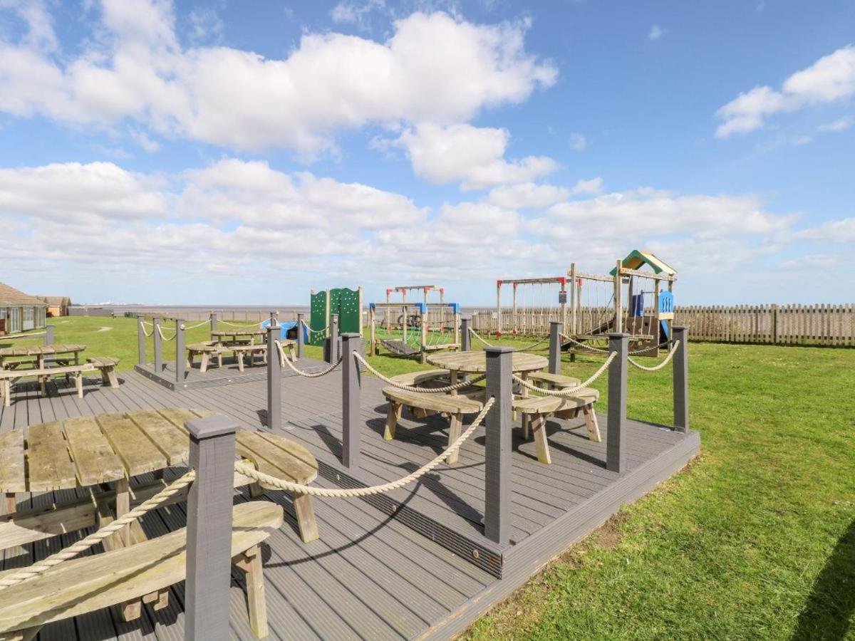 Corton Retreats At Waterside Park 빌라 외부 사진