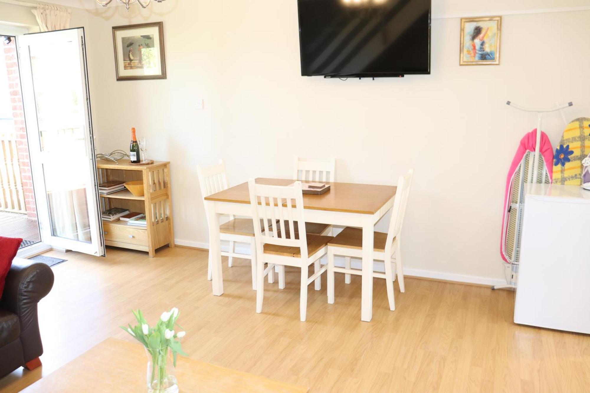 Corton Retreats At Waterside Park 빌라 외부 사진